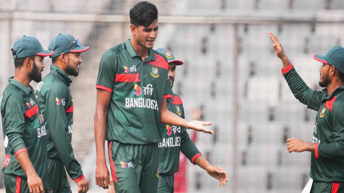BAN vs PAK: नाहिद के पंच से ध्वस्त हुई पाकिस्तानी बल्लेबाजी, शर्मनाक रिकॉर्ड बनाकर करा ली इंटरनेशनल बेइज्जती | Bangladesh beat Pakistan by 8 wicket lead in ODI series