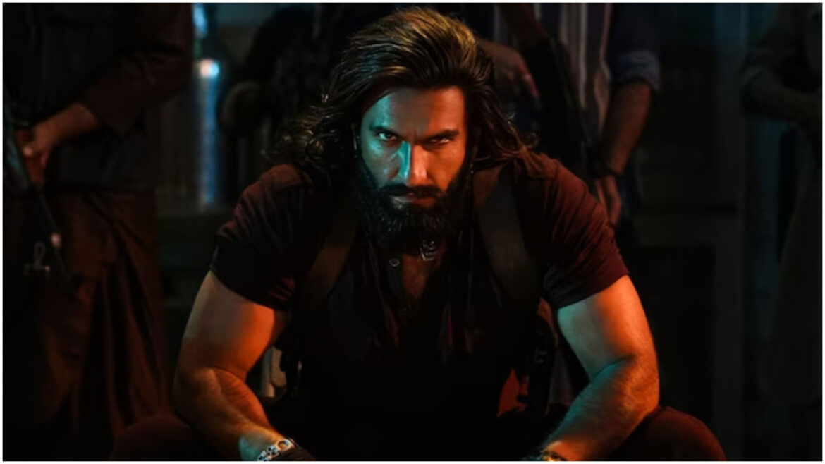 धुरंधर 2 ने मचाया बॉक्स ऑफिस पर तूफान, रणवीर सिंह की फिल्म ने तोड़े कई बड़े रिकॉर्ड; अब किससे है असली टक्कर | Dhurandhar 2 Box Office Collection Day 9 Ranveer Singh Aditya Dhar Film Crosses 1100 Crore