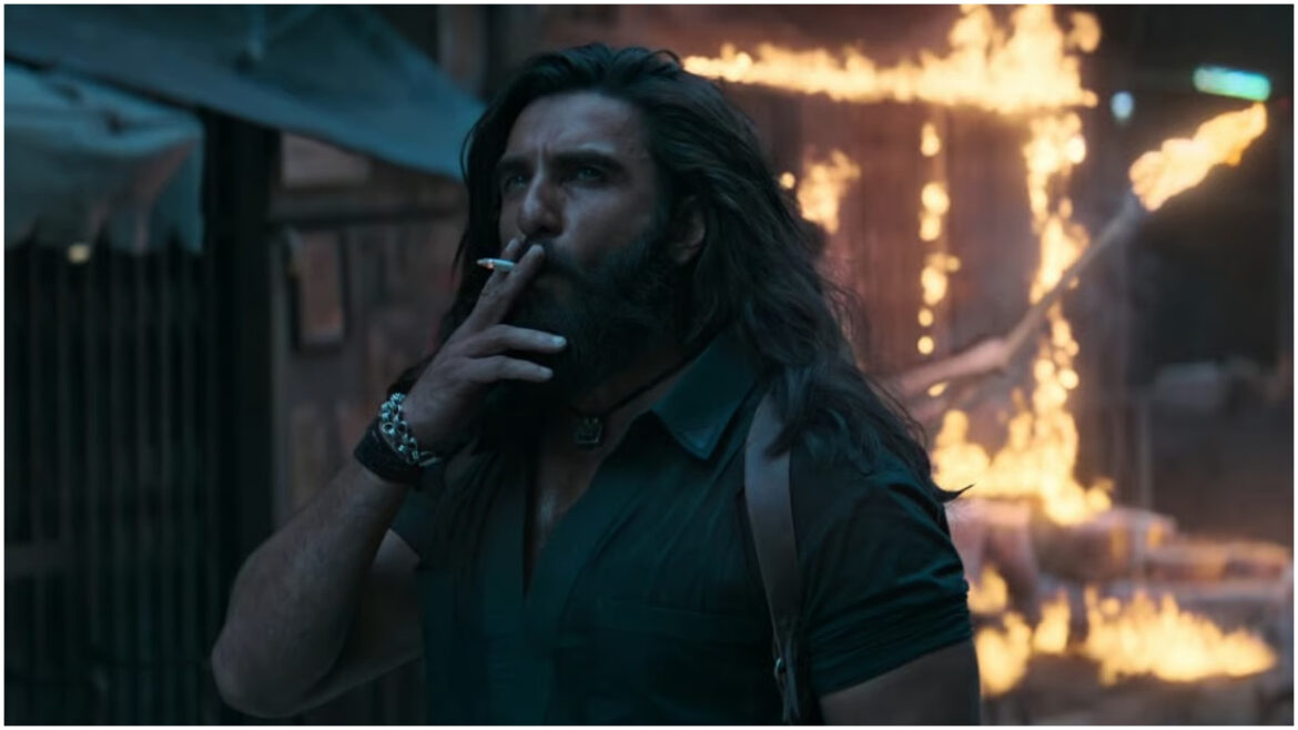 Dhurandhar 2 Collection: 48 घंटों में धुरंधर 2 ने पार किया 300 करोड़ का आकड़ा! ईद पर फिर बढ़ सकती है कमाई की रफ्तार | Dhurandhar 2 Box Office Collection Day 2 Ranveer Singh Film Earnings Drop Total Collection