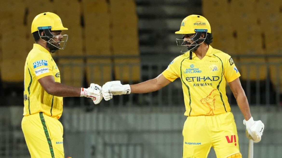 IPL 2026 के लिए तैयार धोनी के जाबांज, ओपनिंग जोड़ी पर से हटा पर्दा; संजू सैमसन संग तबाही मचाएगा ये खिलाड़ी | IPL 2026 Captain Ruturaj Gaikwad and Sanju Samson will open for CSK