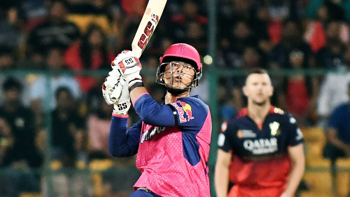 IPL 2026: 'दो-तीन हजार रन..' 14 साल के वैभव सूर्यवंशी ने IPL 2026 के लिए साफ किए इरादे, रन नही ट्रॉफी है टारगेट | IPL 2026 Do Teen Hazar Runs Vaibhav Suryavanshi funny reply to reporter