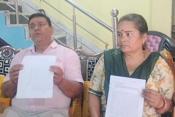 Jamshedpur : घाघीडीह मारपीट मामले में नया मोड़, दूसरे पक्ष ने भाजपा नेता पर लगाए गंभीर आरोप, कहा-संपत्ति कब्जाने की साजिश