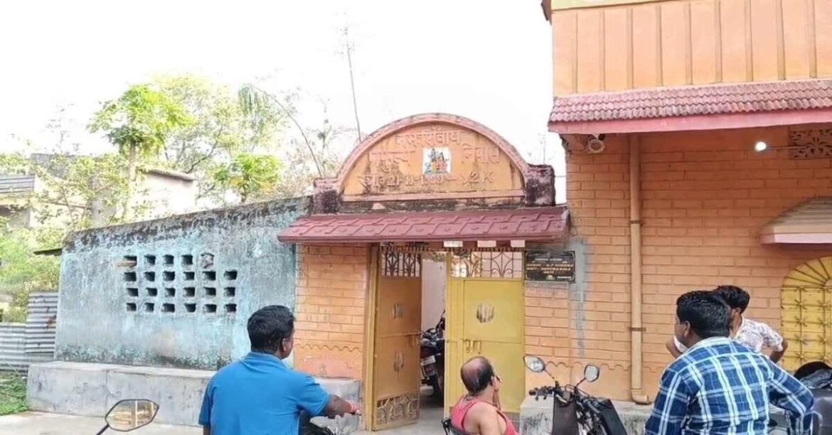 Dhanbad News : धनबाद में रिटायर्ड आर्मी हवलदार के घर डकैती, बच्चों को बंधक बनाकर 20 लाख की लूट