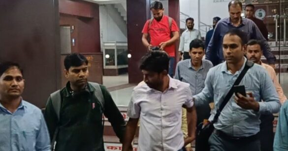 Dhanbad CBI Raid : रिश्वत का करंट : CBI ट्रैप में फंसे सीनियर इलेक्ट्रिकल इंजीनियर, जानें फिर क्या हुआ