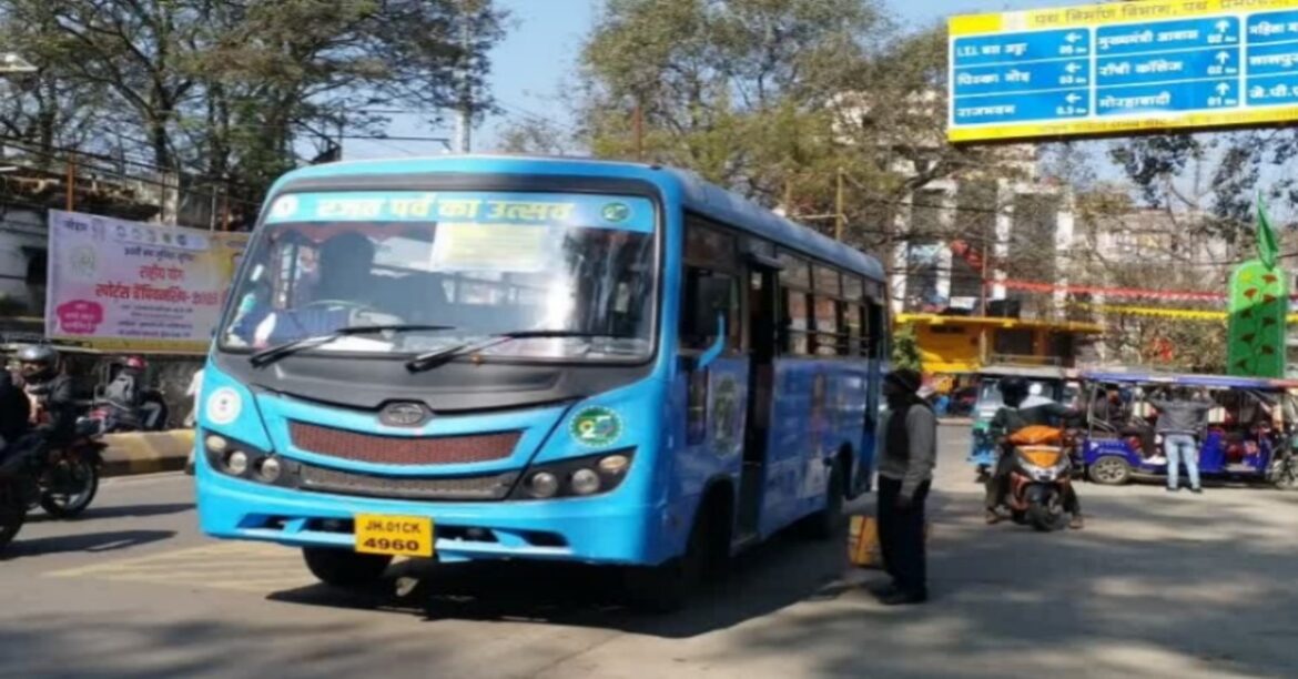 Jharkhand News : जहां रेल नेटवर्क उपलब्ध, वहां बसों में घट रही यात्रियों की संख्या