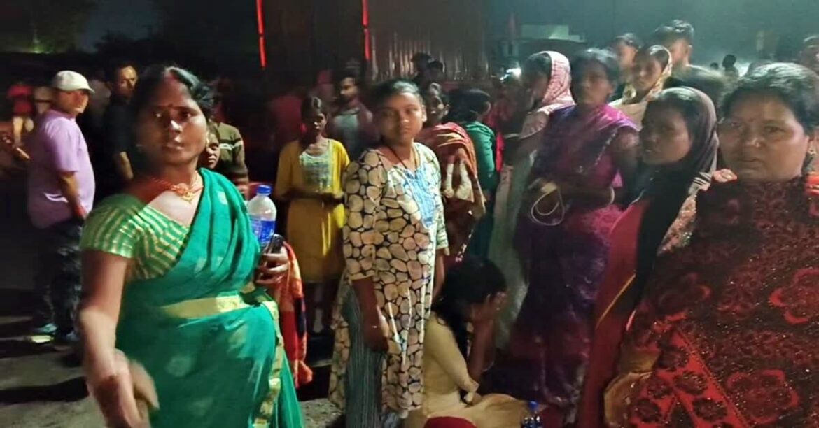 Dhanbad News: धनबाद में भू-धंसान में तीन घर जमींदोज, तीन लोगों के मलबे में दबे होने की आशंका से दहशत